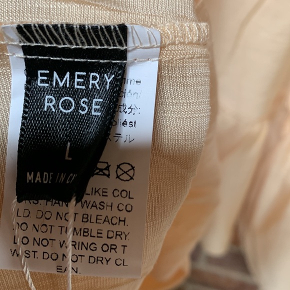 Emery Rose Dress Embroidered - Picture 8 of 14
